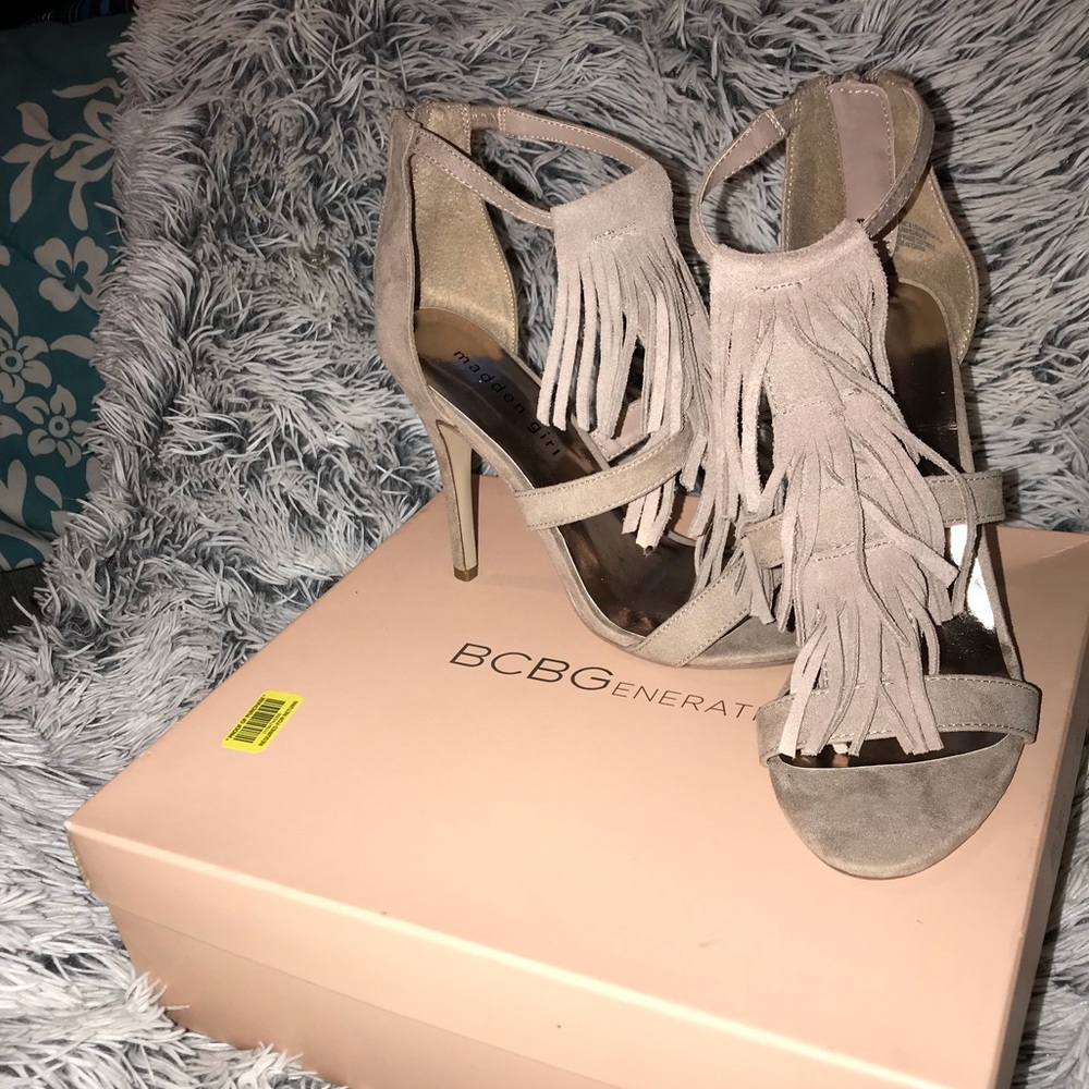 Heels 👠 - Picture 2 of 2